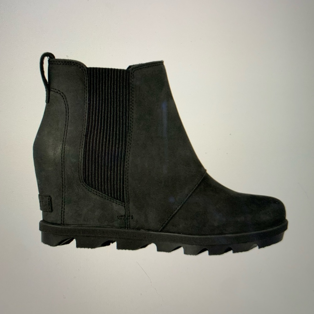 NWT Sorel Joan of ArcticII black wedge bootie
